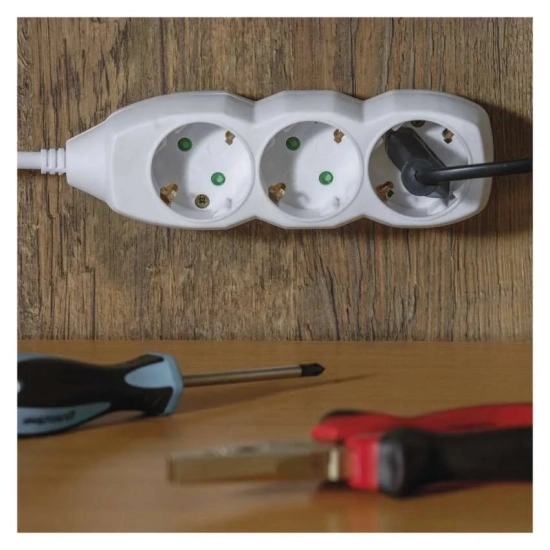Kabel produžni EMOS, 3 mjesta, 1,5mm2, bez prekidača, 5m