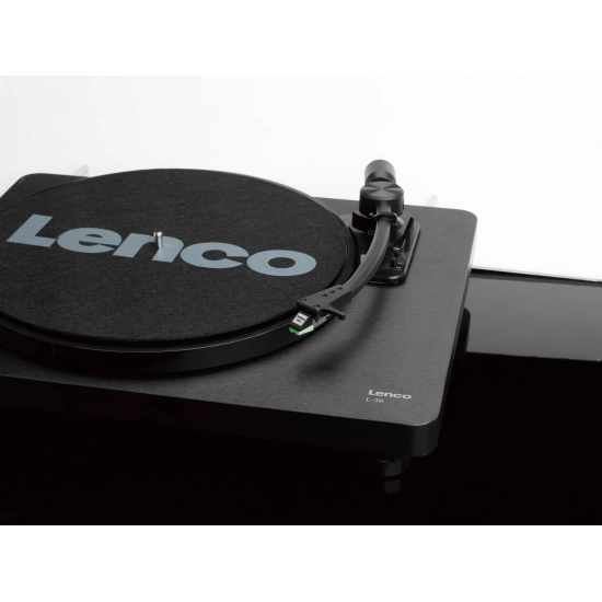 Gramofon LENCO L-30BK, RCA izlaz, USB B PC kodiranje, 33 i 45 RPM, Audio-Technica AT3600 cartridge, crni