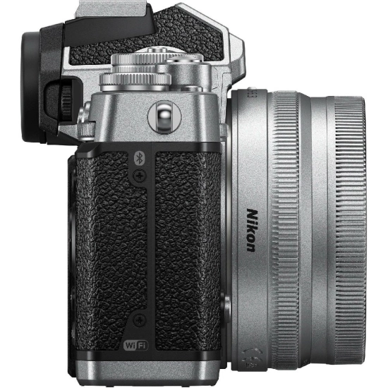 Fotoaparat NIKON Z fc + 16-50  f/3.5-6.3 VR, DX-Format CMOS Sensor, 20.9MP, 4K UHD, srebrni