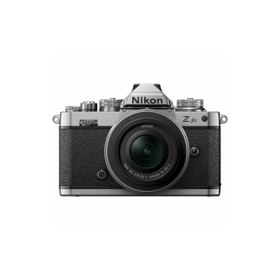 Fotoaparat NIKON Z fc vlogger kit, DX-Format CMOS Sensor, 20.9MP, 4K UHD, srebrni   - AKCIJE