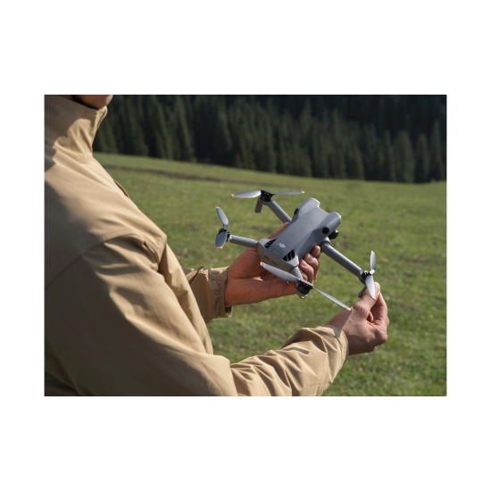 Dron DJI Mini 5 Pro Fly More Combo (DJI RC2), CP.MA.00000894.01, 4K UHD, 3x-axis gimbal, vrijeme leta do 36min., daljinski upravljač
