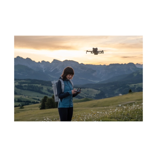 Dron DJI Mini 5 Pro Fly More Combo (DJI RC2), CP.MA.00000894.01, 4K UHD, 3x-axis gimbal, vrijeme leta do 36min., daljinski upravljač