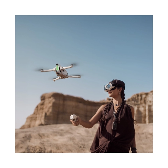 Dron INSTA360 Antigravity A1 Explorer Bundle, DE001-02, 8K UHD, vrijeme leta do 24min., daljinski upravljač Dron INSTA360 Antigravity A1 Explorer Bundle, DE001-02, 8K UHD, vrijeme leta do 24min., daljinski upravljač