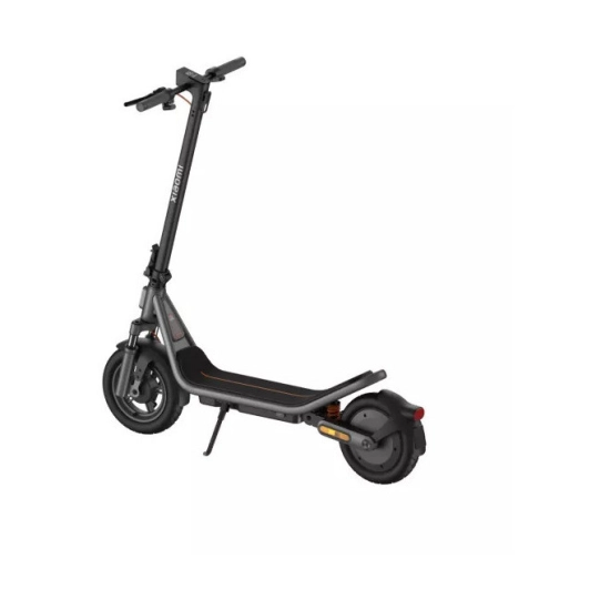 Električni romobil XIAOMI Electric Scooter 6, autonomija do 45km, brzina do 25km/h, kotači 12incha, crni